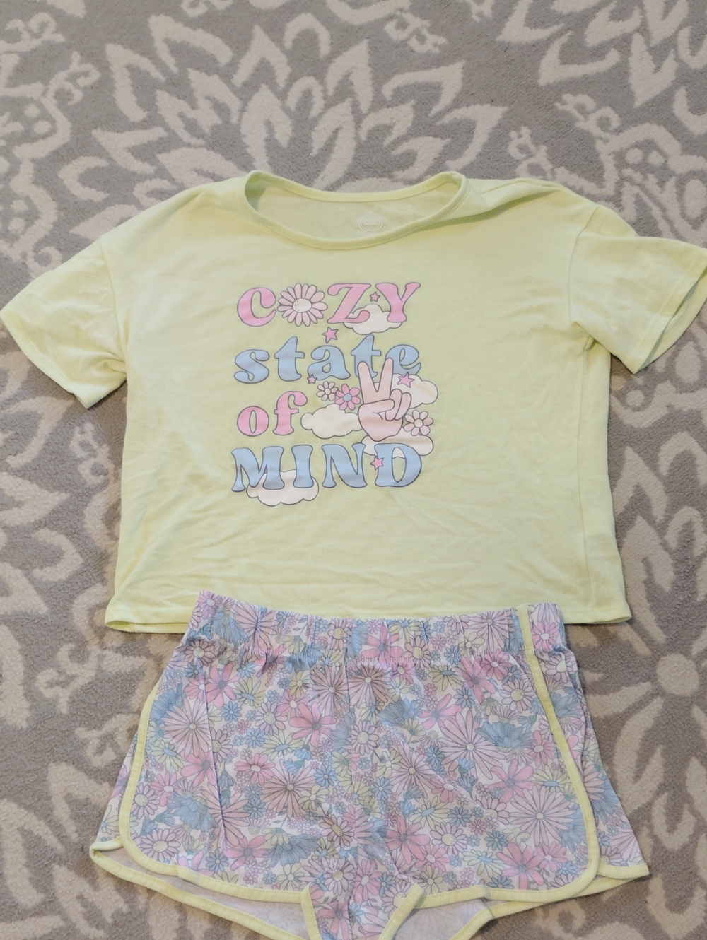 Kids Cozy State of Mind Pajama Set - Light Yellow Floral